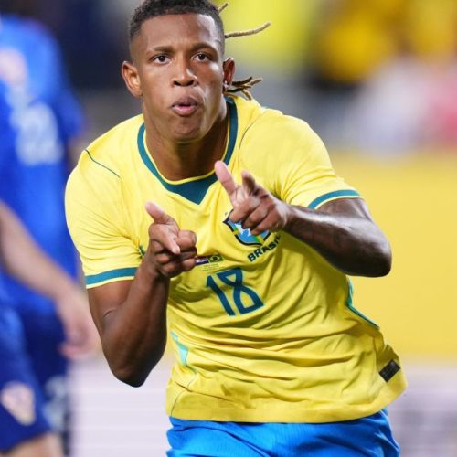 Palmeiras mantém confiança em contratar Danilo, mas aguarda Copa e Botafogo