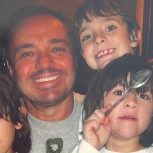 Filhas de Gugu resgatam fotos antigas com o pai: “Uma saudade enorme”