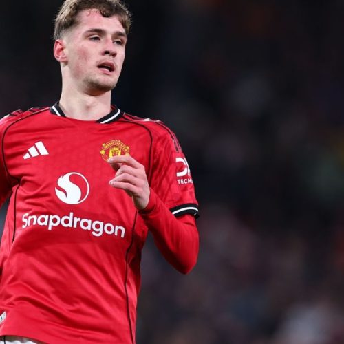 Jogador do Manchester United se desculpa por fala homofóbica