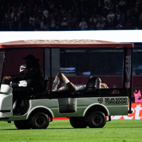 Comitê da Fifa estuda nova regra para coibir cera no futebol; entenda