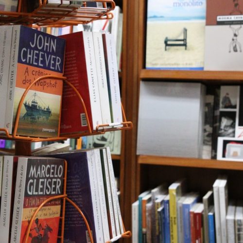 Comércio de SP tem alta de 19,6% com férias escolares, aponta pesquisa