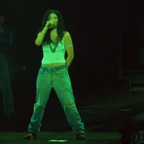 Web reage à show de Lorde no Lollapalooza Brasil 2026: “Arrepiado”