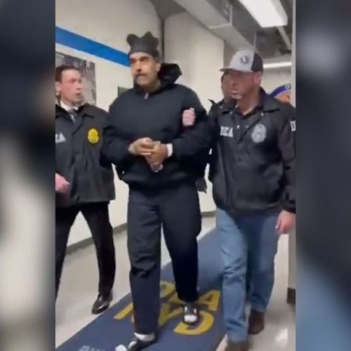 Casa Branca publica vídeo que mostraria Maduro sob custódia nos EUA