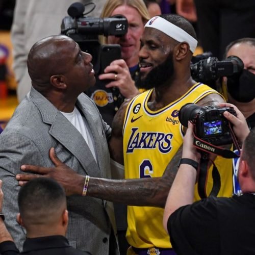 Magic Johnson: “LeBron torna os 76ers um dos melhores times da NBA”