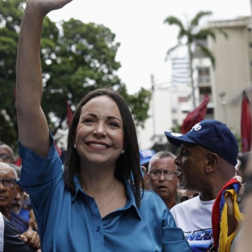 Especialistas: Brasil cede espaço e oposição venezuelana aposta nos EUA