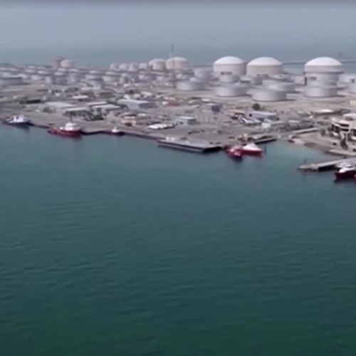 Carregamentos são retomados no maior porto petrolífero do Oriente Médio