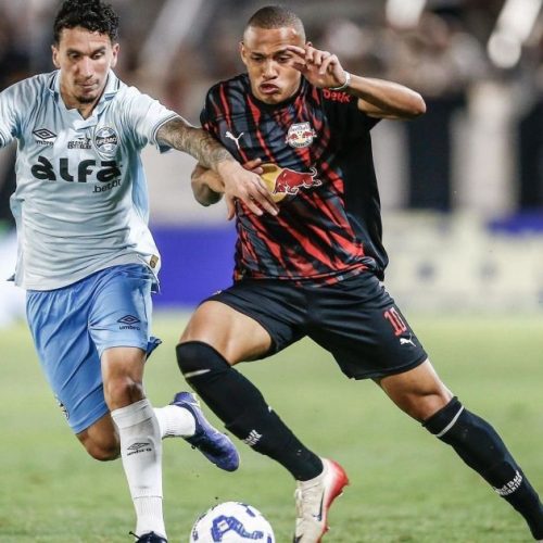 Grêmio pede ao STJD suspensão de cartões após erros de arbitragem