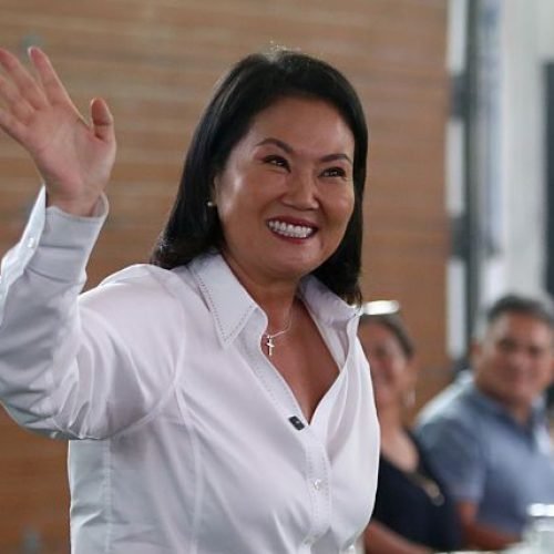 Peru: com 100% das urnas apuradas, Keiko Fujimori tem 50,13% dos votos