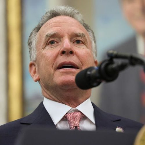 Delegações dos EUA e da Rússia se reúnem para discutir guerra na Ucrânia