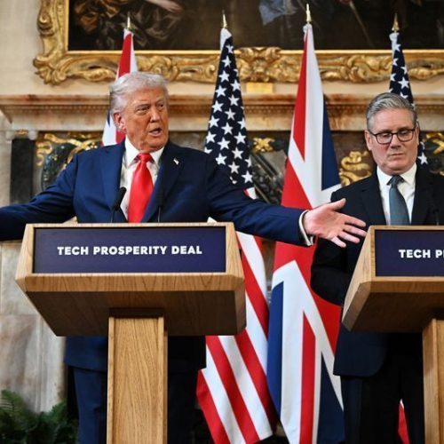 Trump e Starmer conversam em meio a desentendimentos sobre Oriente Médio