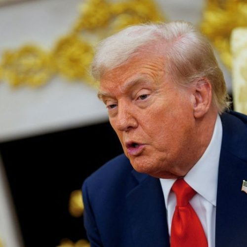 Trump diz que tomará medidas legais contra a BBC na próxima semana