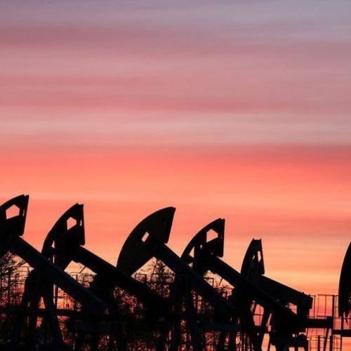AIE: Escalada entre EUA e Irã pode ameaçar superávit de petróleo em 2027