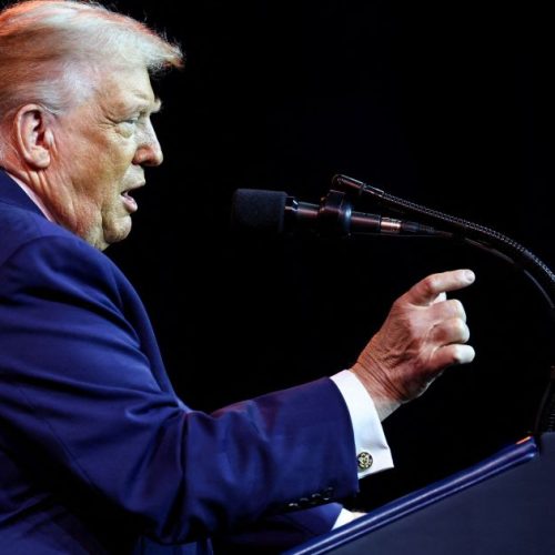 Análise: Trump tenta impor nova ordem global em primeiro ano de mandato