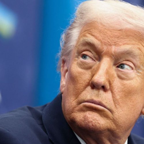 Por que Trump diz que a Venezuela roubou petróleo dos EUA?