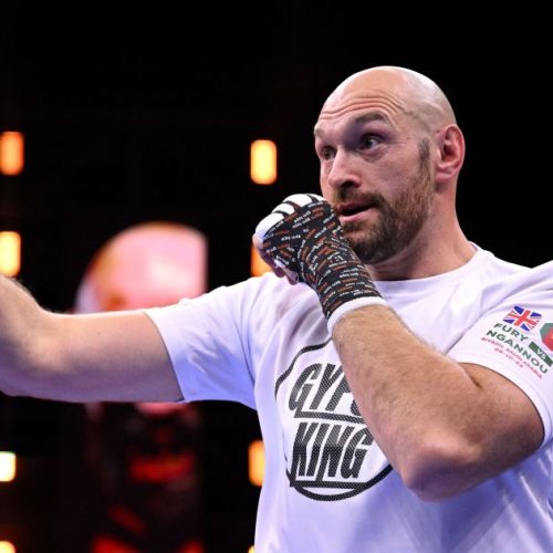 Tyson Fury, campeão mundial de boxe, anuncia retorno da aposentadoria