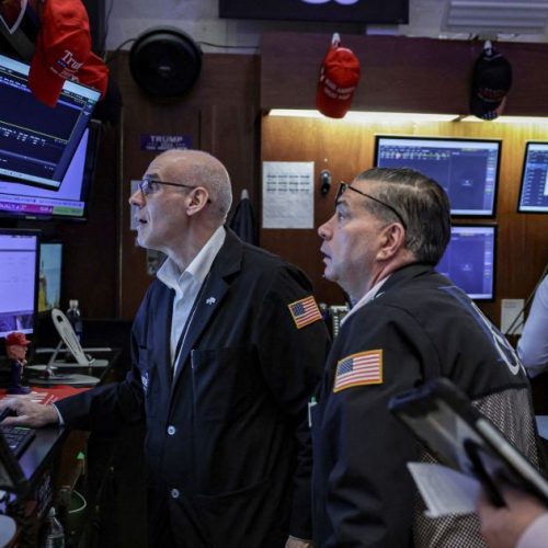 Wall Street sobe com perspectiva de fim para guerra no Oriente Médio